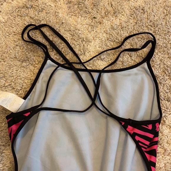 Nike Spider Back One Piece - Picture 3 of 6